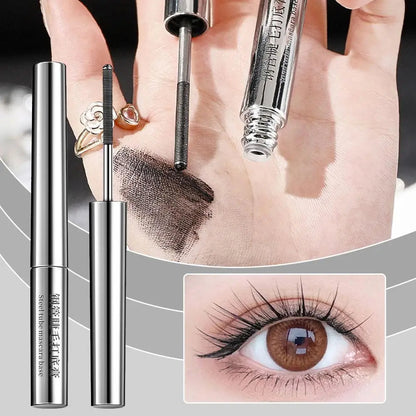 Mascara Denso e Durevole Waterproof